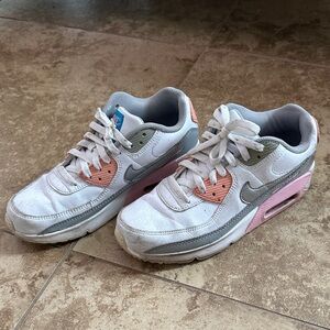 Nike Women's White and Pink Air Max Sneakers